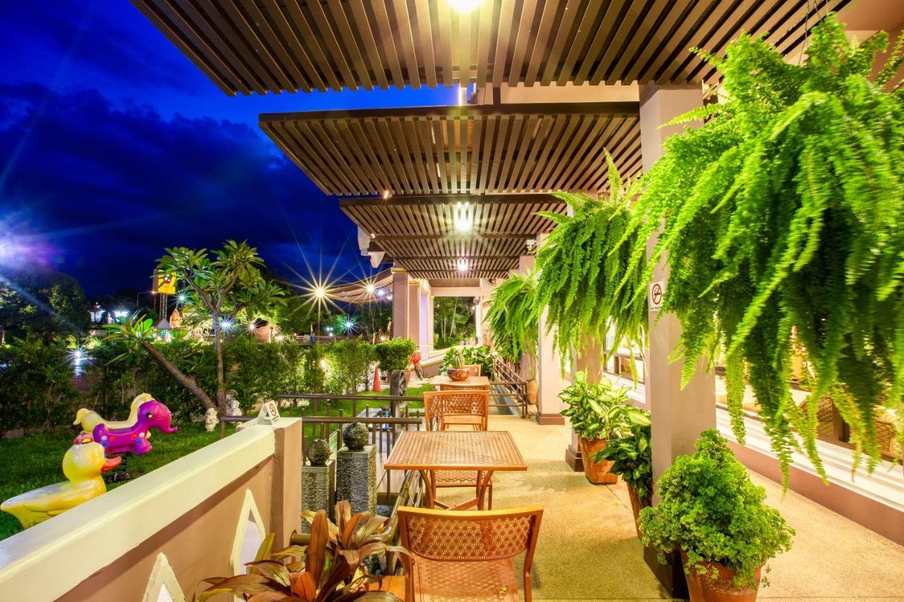 Phanomrungpuri Hotel Buriram Nang Rong Extérieur photo