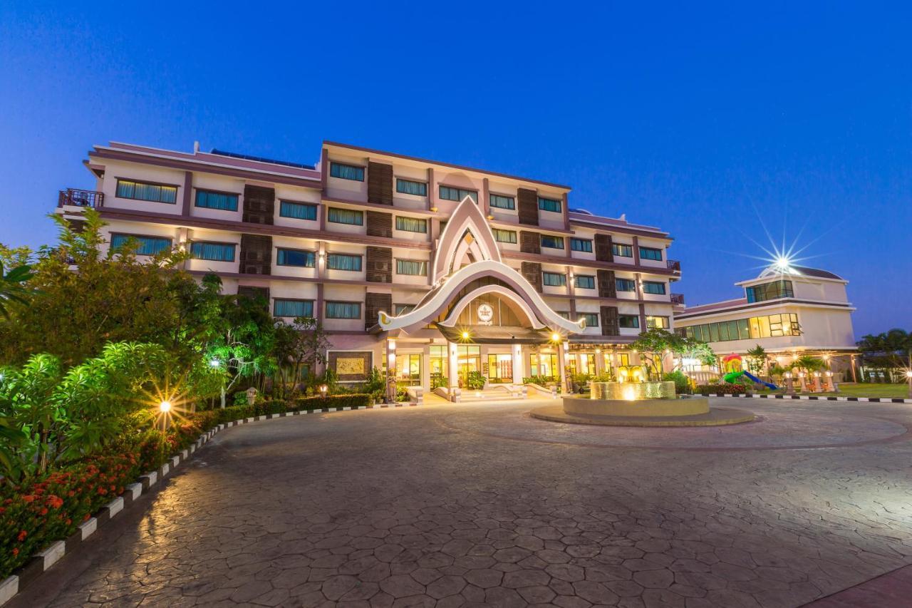 Phanomrungpuri Hotel Buriram Nang Rong Extérieur photo