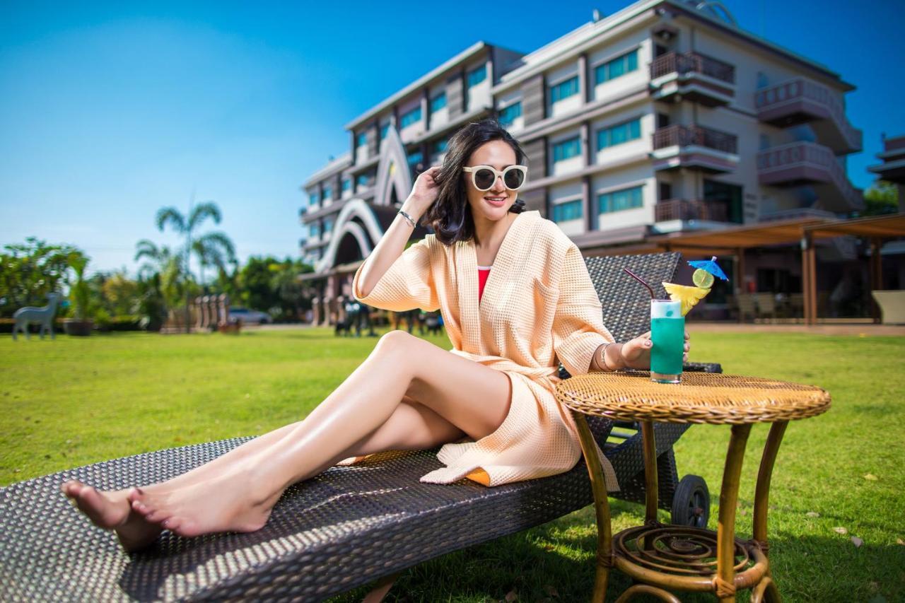 Phanomrungpuri Hotel Buriram Nang Rong Extérieur photo