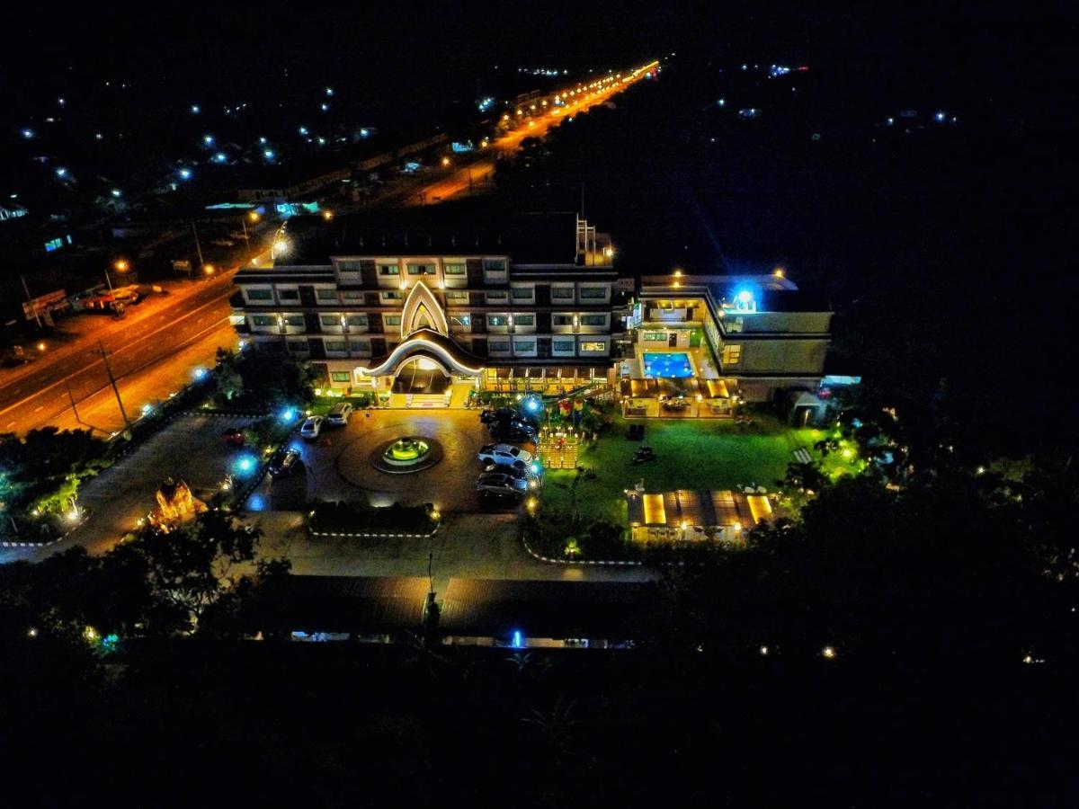 Phanomrungpuri Hotel Buriram Nang Rong Extérieur photo